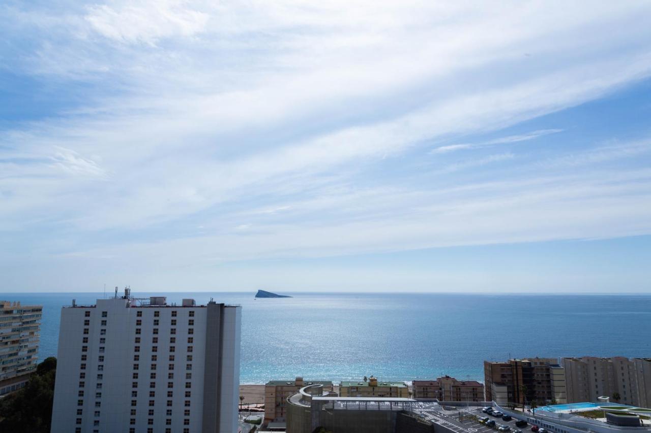 Sunset Waves Benidorm Julieta Vistas Al Mar Premium 200 Mt2 Con Jacuzzi En Terraza Exterior foto